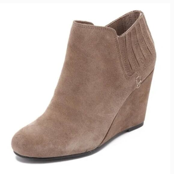 Dolce Vita Gwynn Taupe Suede Ankle Wedge Bootie Size 10 - Picture 1 of 9